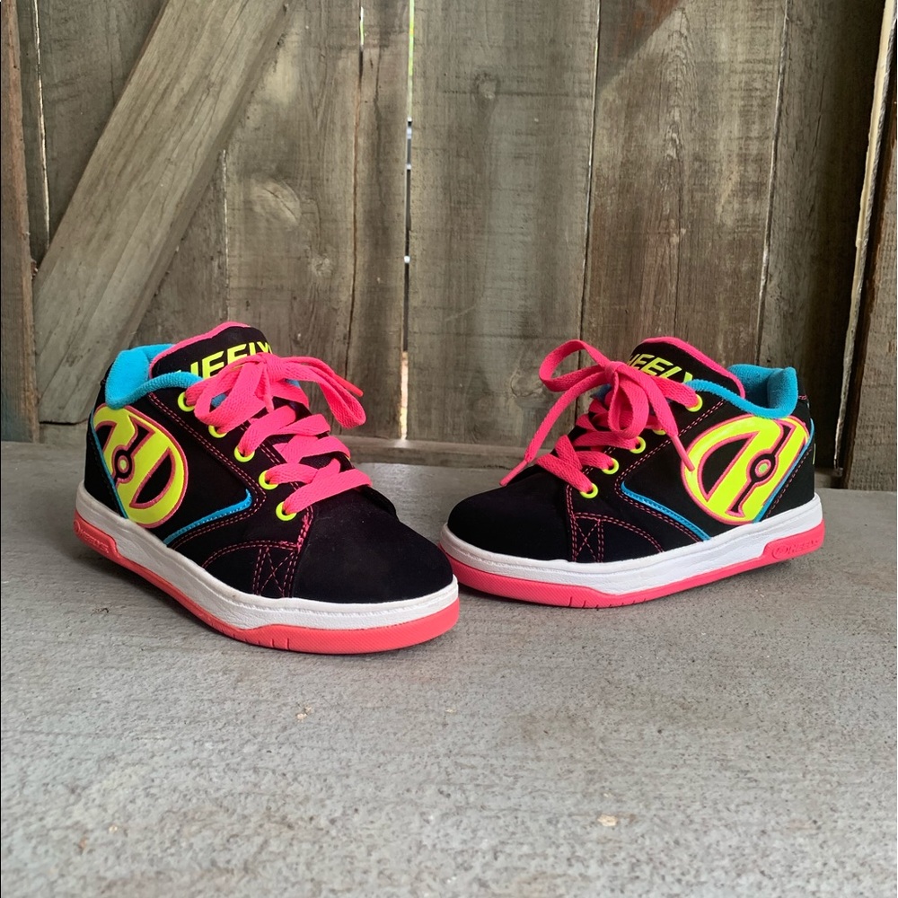 🖤💗 GIRL’S SIZE 1 HEELYS 💗🖤